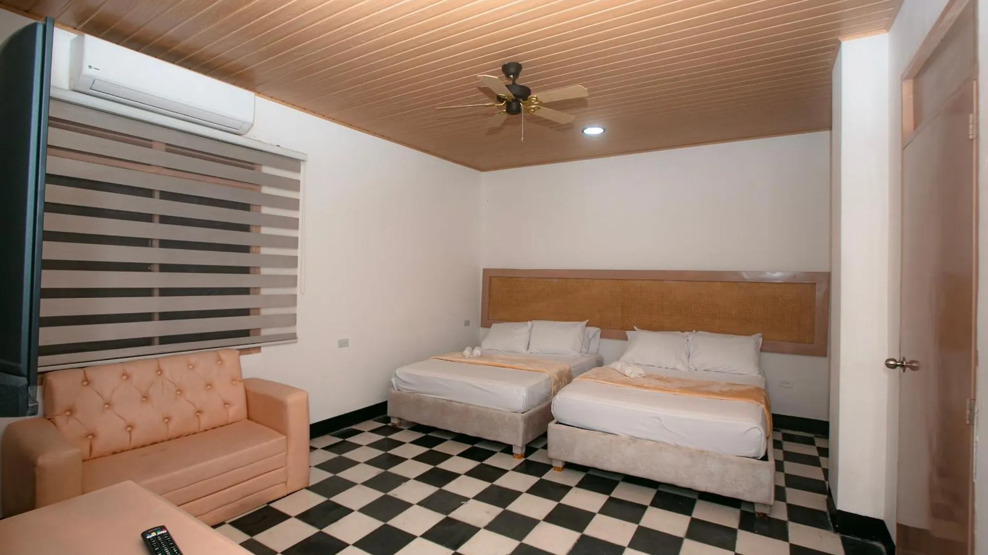 Hotel Casa Santa Cruz & Social Coffee Cartagena Colombia